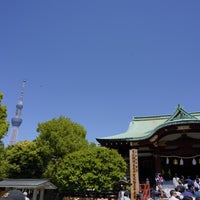 Photo taken at Kameido Tenjin by 涼 鈴. on 5/5/2024