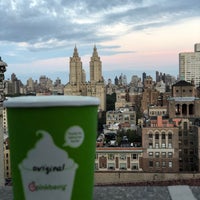 Photo taken at Pinkberry by Laura K. on 9/2/2019