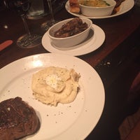 Photo taken at LongHorn Steakhouse by Penelope D. on 7/11/2018