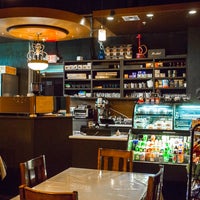 10/17/2017 tarihinde Lava Cafe and Hookah Loungeziyaretçi tarafından Lava Cafe and Hookah Lounge'de çekilen fotoğraf