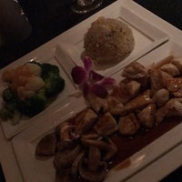 Foto tomada en DaRuMa- Japanese Steakhouse and Sushi Lounge  por Kelly B. el 5/9/2017