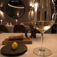 2/6/2019 tarihinde Sergey D.ziyaretçi tarafından Restaurant Vinkeles'de çekilen fotoğraf
