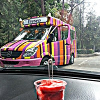 8/24/2013 tarihinde Yana M.ziyaretçi tarafından Fresco ice-cream van'de çekilen fotoğraf