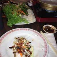 รูปภาพถ่ายที่ Golden Saigon Restaurant โดย Natalie L. เมื่อ 3/22/2013