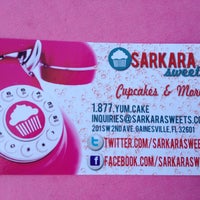 Photo prise au Sarkara Sweets par Margarett G. le7/3/2013