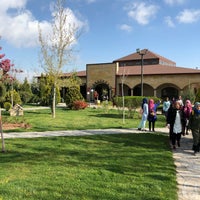 Das Foto wurde bei Nevşehir Konağı Restoran von Merve D. am 3/31/2018 aufgenommen