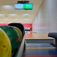 Photo taken at Universal Bowling Center by فهـد .. on 3/9/2024