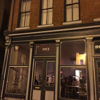 5/30/2015에 Bobby M.님이 33 Wine Shop &amp;amp; Bar에서 찍은 사진