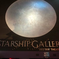 Photo taken at Starship Gallery by Monse on 7/27/2019