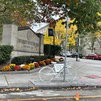 Photo taken at Wyndham Pittsburgh University Center by Monse on 10/21/2023