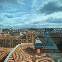 Ma biche sur le toit - Galeries Lafayette Toulouse