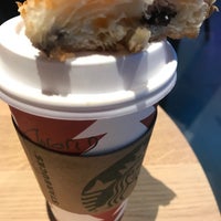 Photo taken at Starbucks by Meryl E. on 12/3/2022