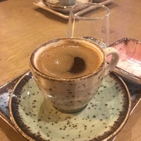 Снимок сделан в Peliza Cafe &amp;amp; Restaurant пользователем Müslüm Ş. 11/14/2018