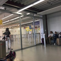 Photo taken at Gate C80 by María R. on 6/28/2018