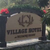 Photo taken at Village Hotel on Biltmore Estate by G T. on 11/16/2019