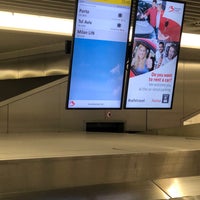 Photo taken at Baggage Belt 2 by Les D. on 7/28/2021