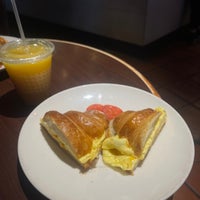 Photo taken at la Madeleine French Bakery &amp;amp; Café Alamo Heights by Mohammad A. on 7/25/2022