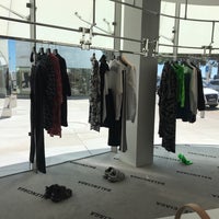 boutique balenciaga cannes