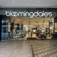 Photo taken at Bloomingdale&amp;#39;s by Meteib A. on 11/29/2021