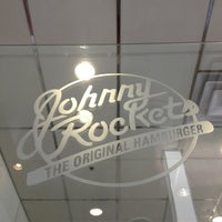 Photo taken at Johnny Rockets by Parisa T. on 7/3/2013
