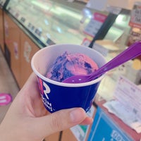 Photo taken at Baskin-Robbins by mocchi on 10/24/2021