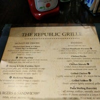 Photo prise au The Republic Grille par Trisha T. le1/23/2017