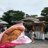 Photo taken at Breezeway Bites by Miwa K. on 6/22/2019