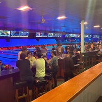 Photo taken at Zodo&amp;#39;s Bowling &amp;amp; Beyond by Hannah Sk on 11/5/2021