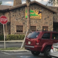 Photo taken at Olive Garden by Cris B. on 10/15/2019