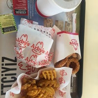 Photo taken at Arby&amp;#39;s by Filiz Y. on 9/5/2018