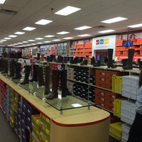 famous footwear fordham plaza