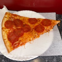 3/21/2024にPatrick M.がLucia Pizzaで撮った写真