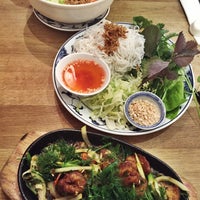 Снимок сделан в BunBunBun Vietnamese Food пользователем María 1/16/2016
