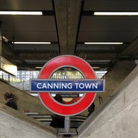 Photo taken at Canning Town London Underground and DLR Station by Bulent on 9/8/2022