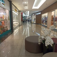 Foto tomada en Taguatinga Shopping  por Ilka C. el 10/7/2023