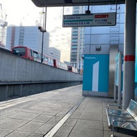 Photo taken at Canning Town London Underground and DLR Station by CJ J. on 3/22/2022