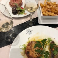 9/26/2019 tarihinde Irina N.ziyaretçi tarafından Café de la Paix'de çekilen fotoğraf