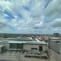 Foto diambil di Raleigh Marriott City Center oleh George A. pada 3/6/2022