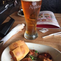 Photo taken at Applebee&amp;#39;s Grill + Bar by Ernest O. on 4/25/2015