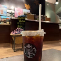Foto tirada no(a) Starbucks por Waleed em 5/26/2022