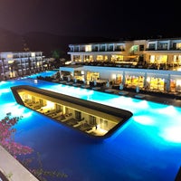 Foto diambil di Thor Luxury Hotel &amp;amp; SPA Bodrum oleh Sinan K. pada 7/12/2022