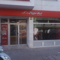 Foto tirada no(a) Pizza Hut por João F. em 10/15/2017