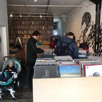 Photo taken at Vinyl Pimp by Péter L. on 5/3/2019