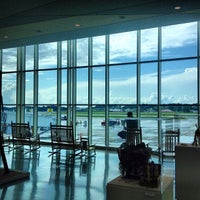8/20/2013에 Tony S.님이 맥기 타이슨 공항 (TYS)에서 찍은 사진
