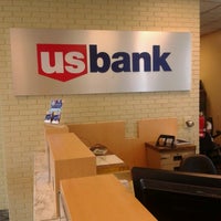 Photo taken at U.S. Bank by Danny Z. on 7/22/2014