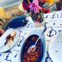 Das Foto wurde bei Yeşilim Camping Restaurant von AytacOzge am 8/13/2021 aufgenommen