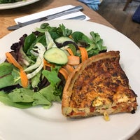 Photo taken at Le Pain Quotidien by Dianne B. on 5/24/2019