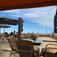 Photo taken at El Niño Beach Club by Abdulkarim A. on 7/10/2022