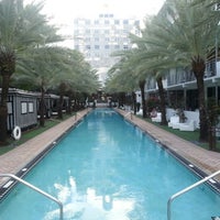 Foto diambil di National Hotel Miami Beach oleh Ben D. pada 12/6/2012