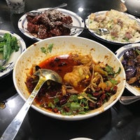 Foto tomada en GuYi Restaurant  por Lu Y. el 9/22/2018